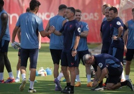 García Pimienta convoca a 21 jugadores para enfrentarse al Fulham