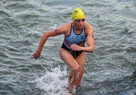 La triatleta belga enferma desmiente haberse contagiado de la bactería E.coli tras bañarse en el Sena