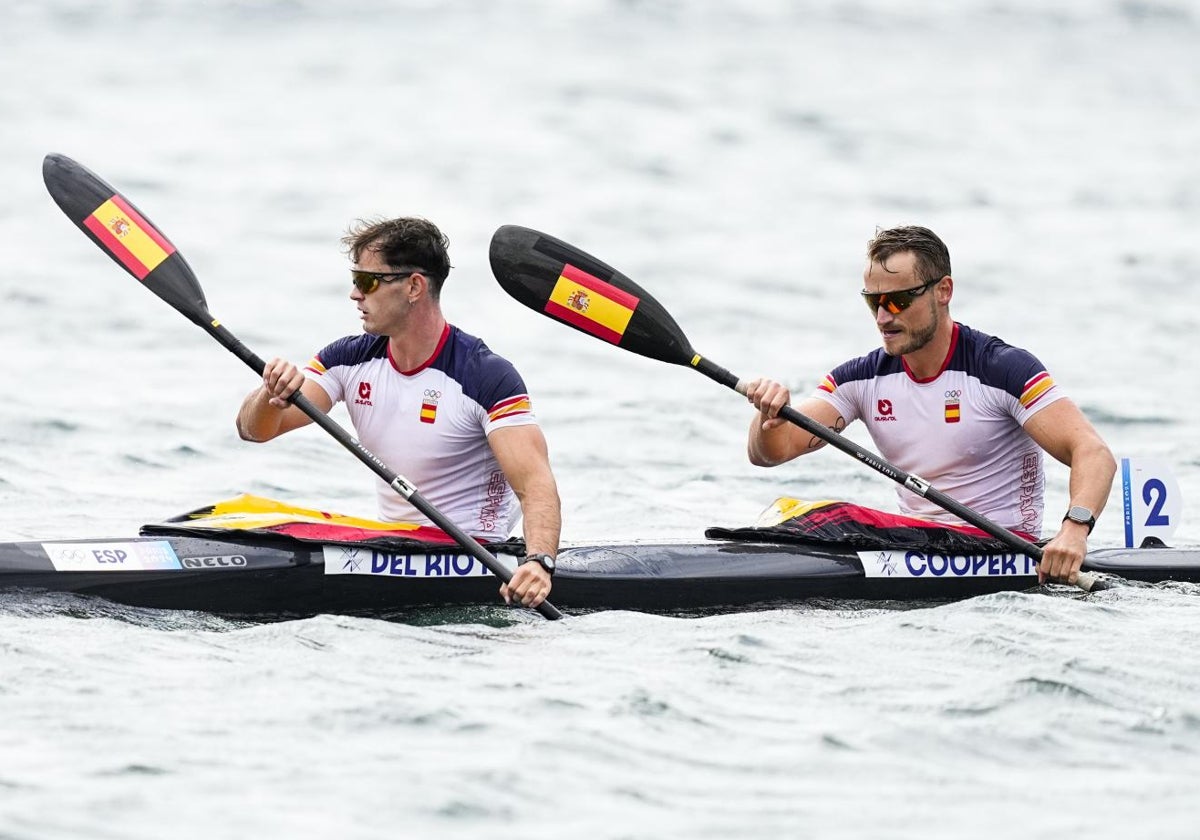 Adrián del Río y Marcus Cooper, en la final