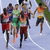 Mohamed Attaoui, quinto, se confirma en una final de 800 loca