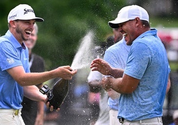 Jon Rahm cae en el desempate ante un Koepka pletórico