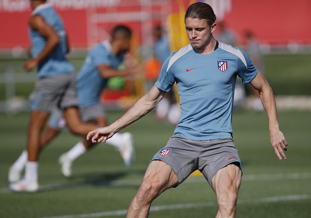 Gallagher entrenando con el Atlético