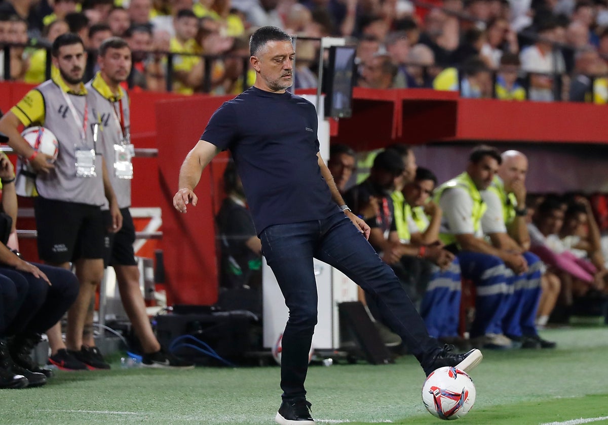 García Pimienta, durante el partido Sevilla-Villarreal del pasado viernes