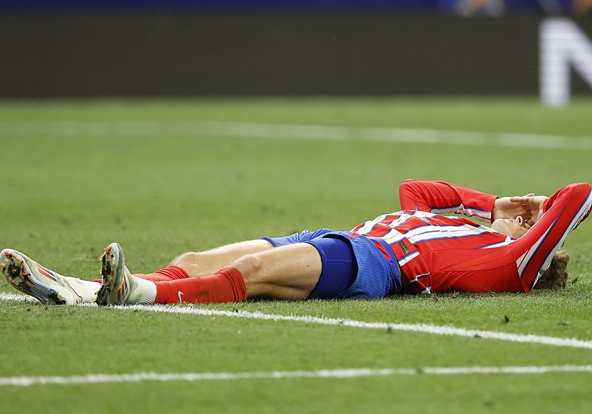 Riquelme, autor de dos goles que le fueron anulados