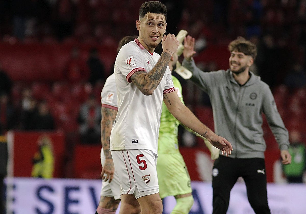 Lucas Ocampos, durante el Sevilla-Alavés de la pasada temporada