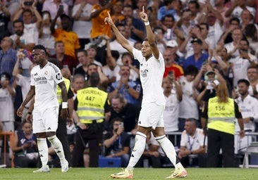 Mbappé descorcha la botella y da el triunfo al Madrid con un doblete
