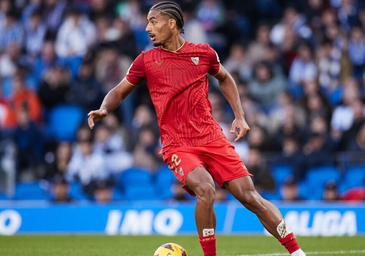 Badé, en un partido con el Sevilla FC