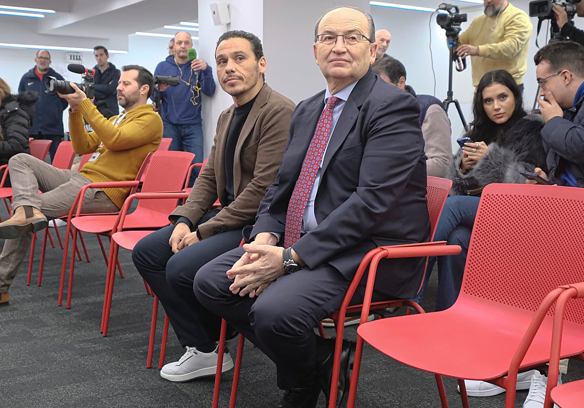 Del Nido Carrasco y Castro, en la sala de prensa del Ramón Sánchez-Pizjuán