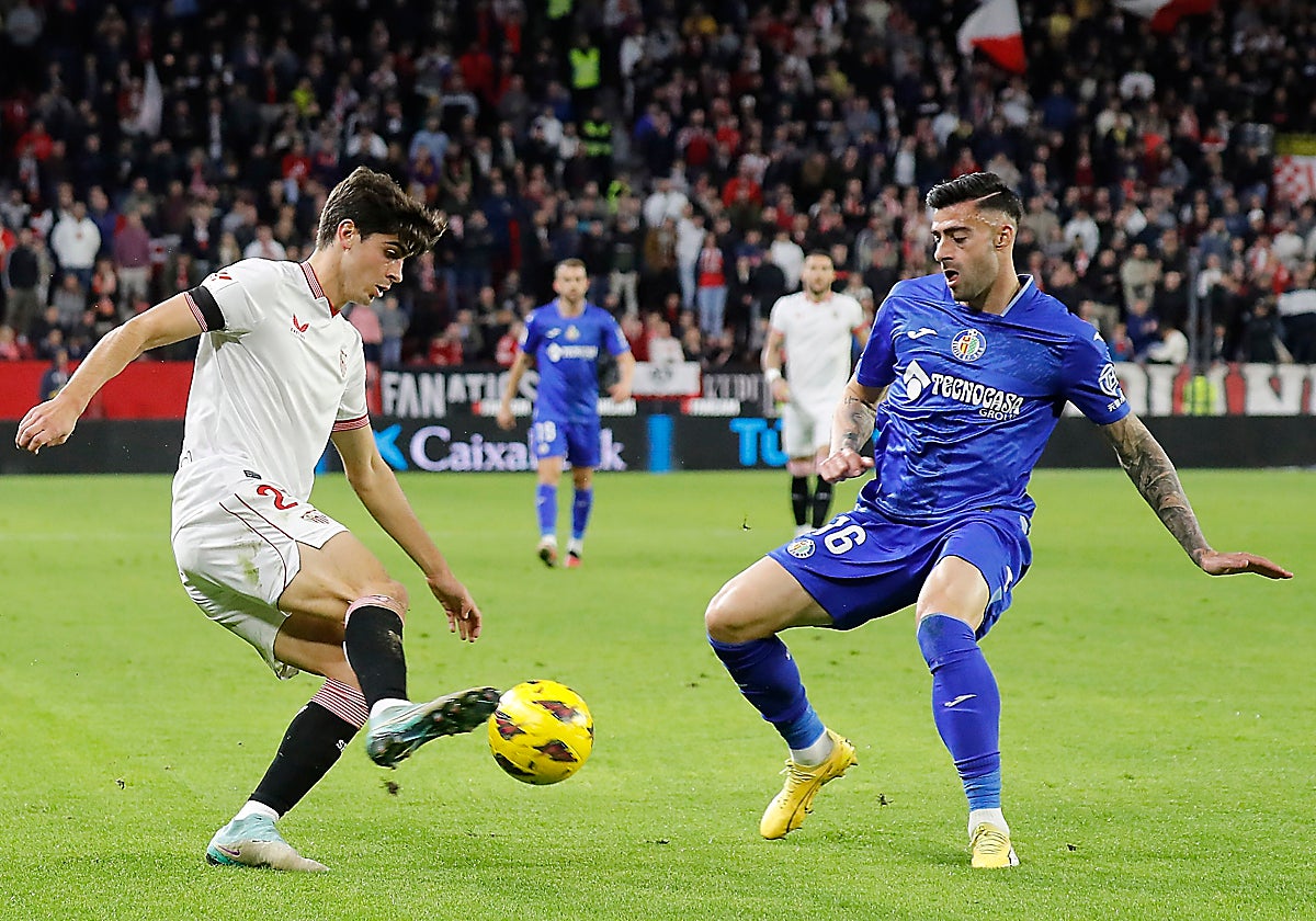 Lance del juego del partido entre el Sevilla y el Getafe de la pasada temporada en Nervión