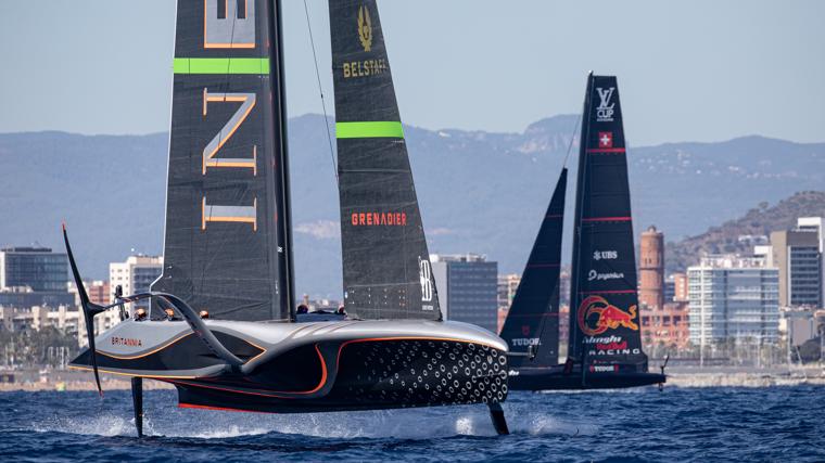 Británicos e Italianos, impecables en la semifinales de la Louis Vuitton Cup