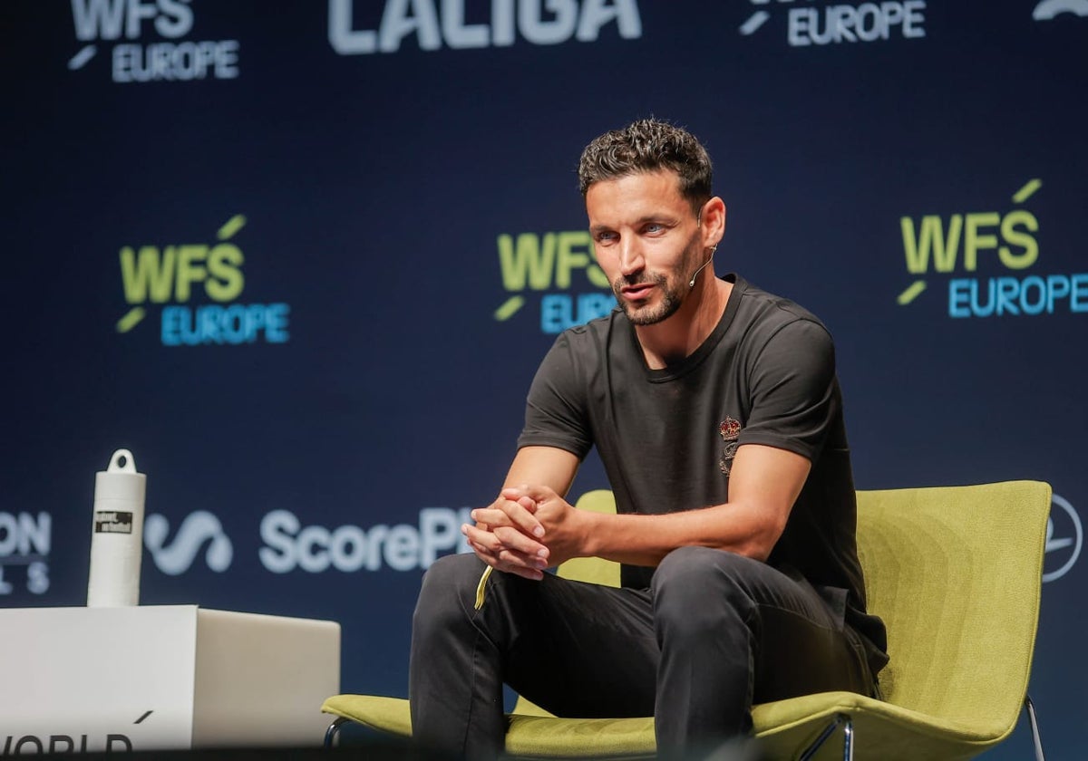 Jesús Navas, en la entrevista conjunta con su compañero Juanlu ayer jueves en el World Football Summit