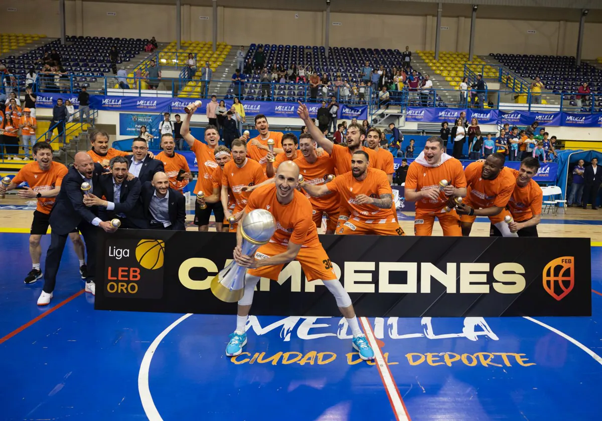 El Básquet Coruña celebra el ascenso a la ACB y el campeonato de la LEB Oro