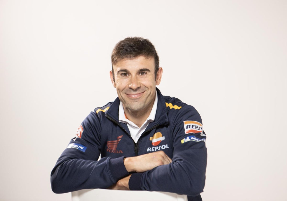 Toni Bou posa para la entrevista