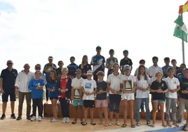 Mar Infante, Petra Murube y José de Linares, Manuel Florido, Martina Quintana y Pablo Medina, campeones del Trofeo de la Hispanidad de Optimist