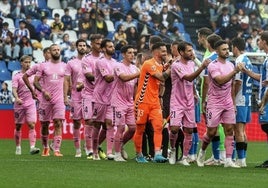 El Eldense denuncia el robo de joyas y dinero a sus jugadores en el vestuario de Riazor y el Dépor lo niega