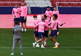 Una jornada festiva en el Metropolitano ensombrecida