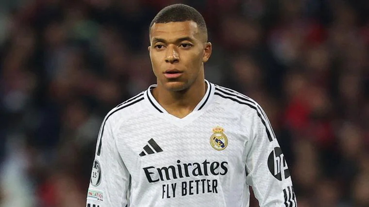 Mbappé, who took his first position, was drawn into battle by the Balón de Oro 2024