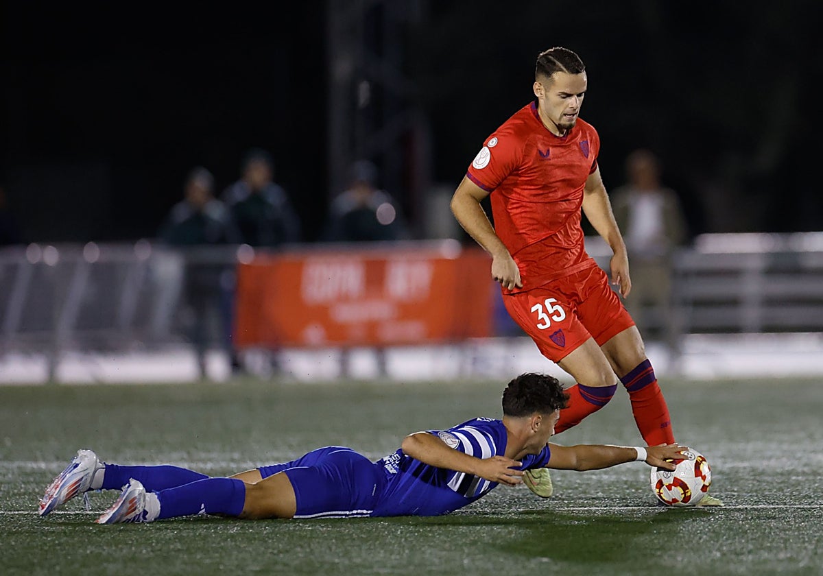 Ramón Martínez debuta con el Sevilla FC en Copa del Rey