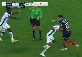La pelea y consiguiente expulsión de Lucas Ocampos en México