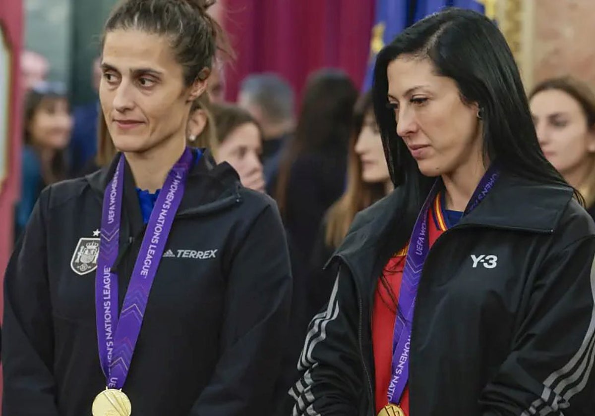 Montse Tomé y Jenni Hermoso, en una recepción de la selección