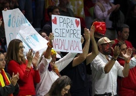 El mundo entero se despide de Nadal tras el último partido de su carrera