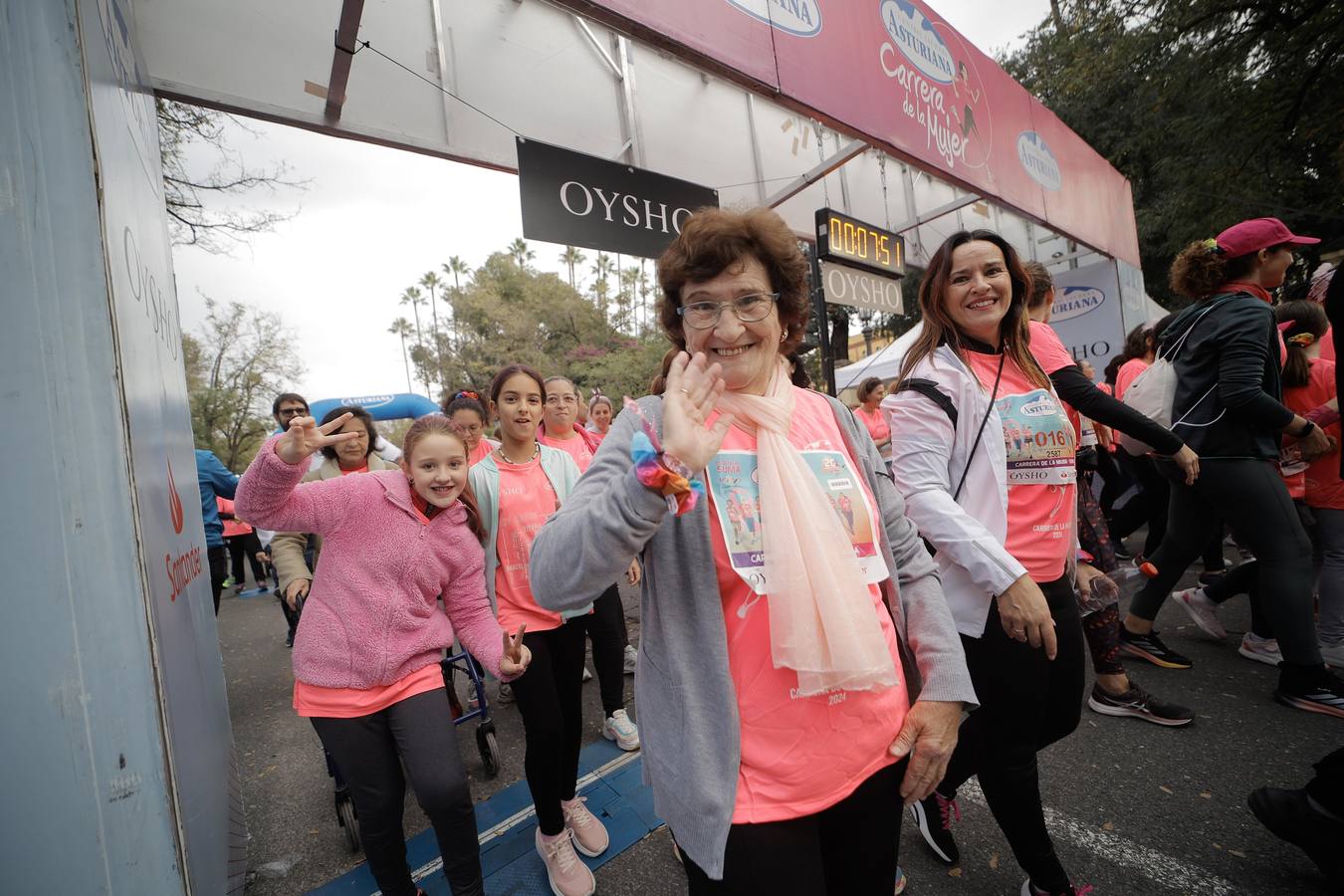 Participantes en la Carrera de la Mujer de Sevilla