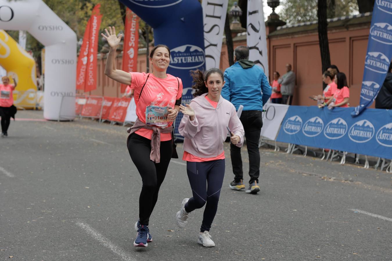 Participantes en la Carrera de la Mujer de Sevilla