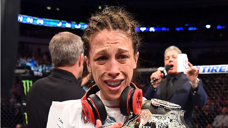 Joanna Jędrzejczyk tras ganar su cinturón