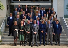 José Luis Sanz se reúne con el Foro FISE para fortalecer las relaciones con los clubes deportivos de Sevilla