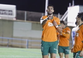 Rafa Mir regresa con gol