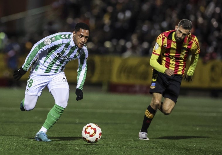 betis-vitor-roque-sant-andreu-RzU3L73RG0F60RFPWtf1BuO-758x531@diario_abc.JPG