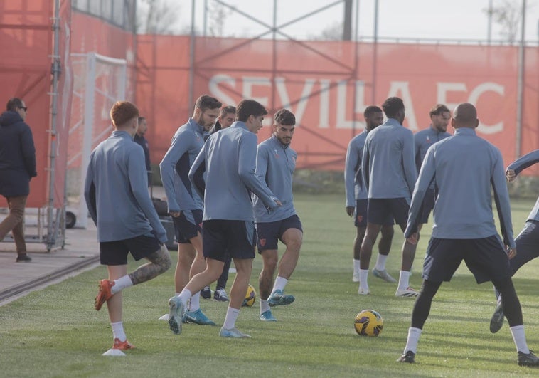 entrenamiento-atletico-sevilla-Roz3FnOpUP2vIOOVHgio7mK-758x531@diario_abc.jpeg