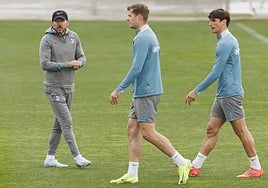 Giménez y Nahuel Molina llegan a tiempo para el Sevilla