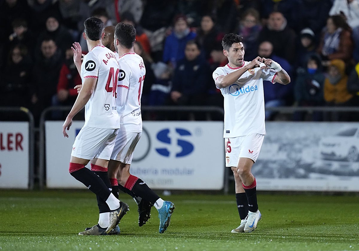 Montiel celebra su gol ante el Olot