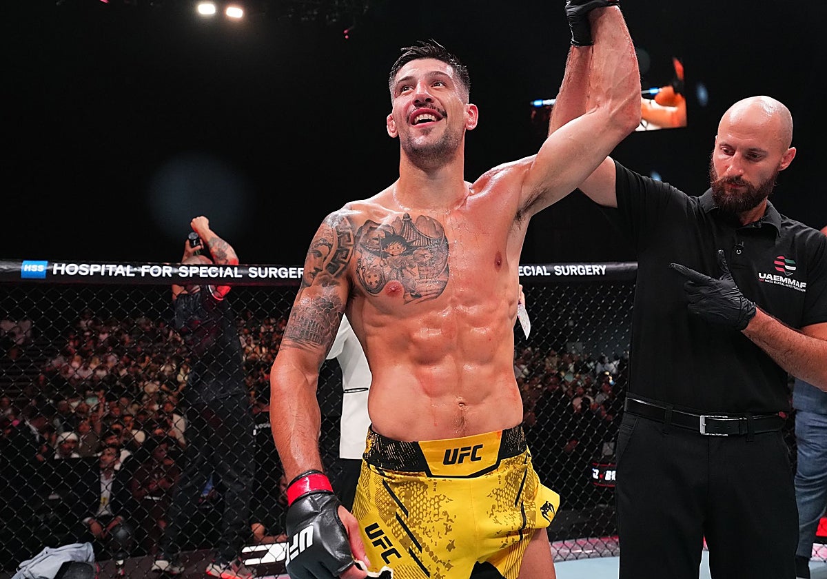 Joel Álvarez tras ganar a Elves Brenner