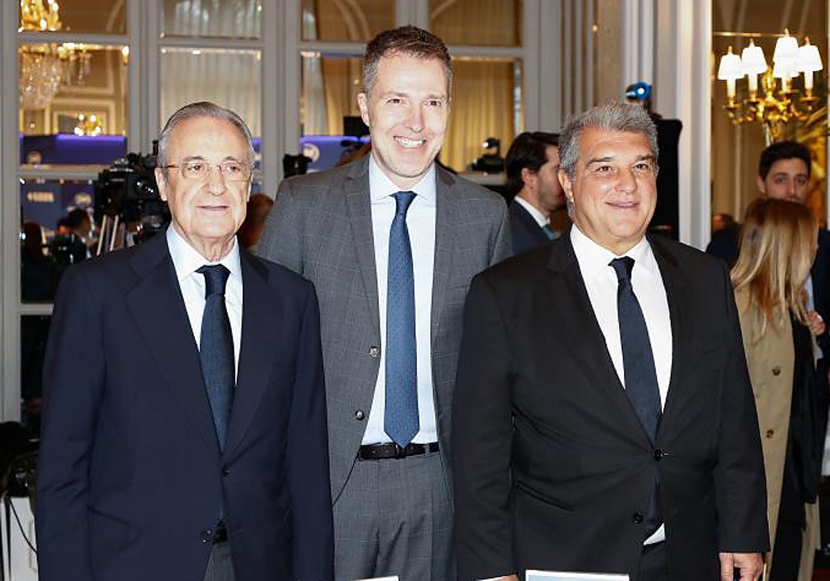 Joan Laporta , Bernd Reichart y Florentino Pérez, en la presentación de la Superliga en 2022