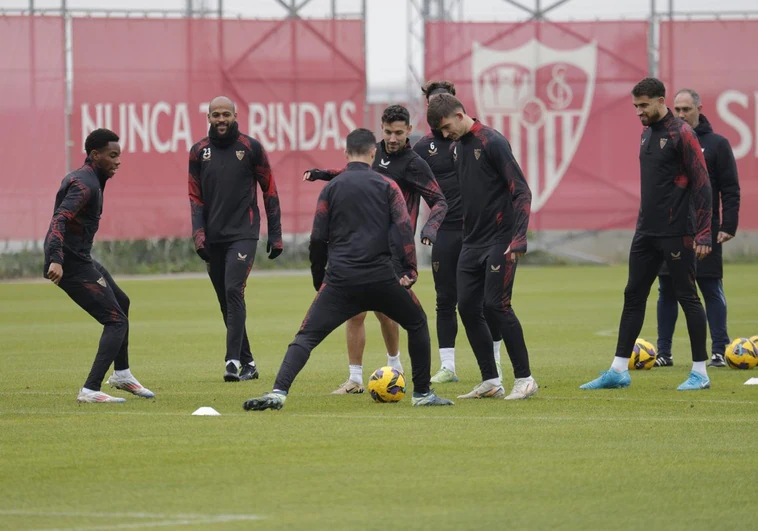 entrenamiento-sevilla-madrid-RtBmXxbNi8X02HyfTFcxQZJ-758x531@diario_abc.jpeg