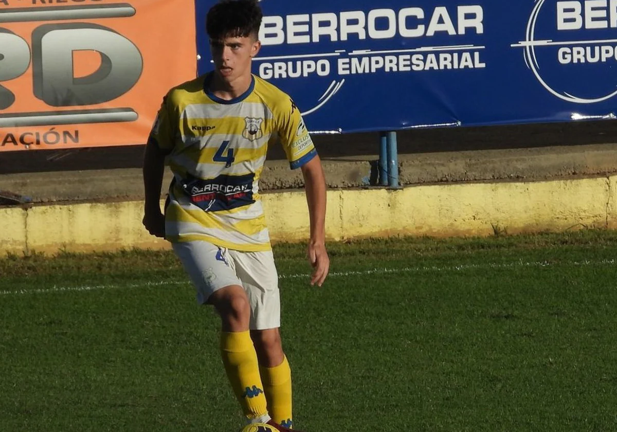 Rodrigo Palma, durante un partido con el Coria CF