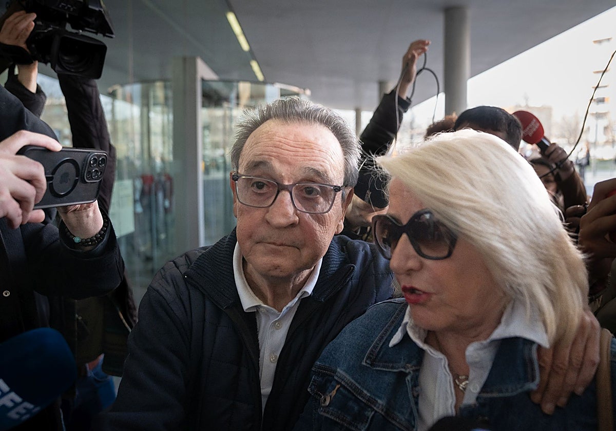 José María Enríquez Negreira, a la entrada del juzgado