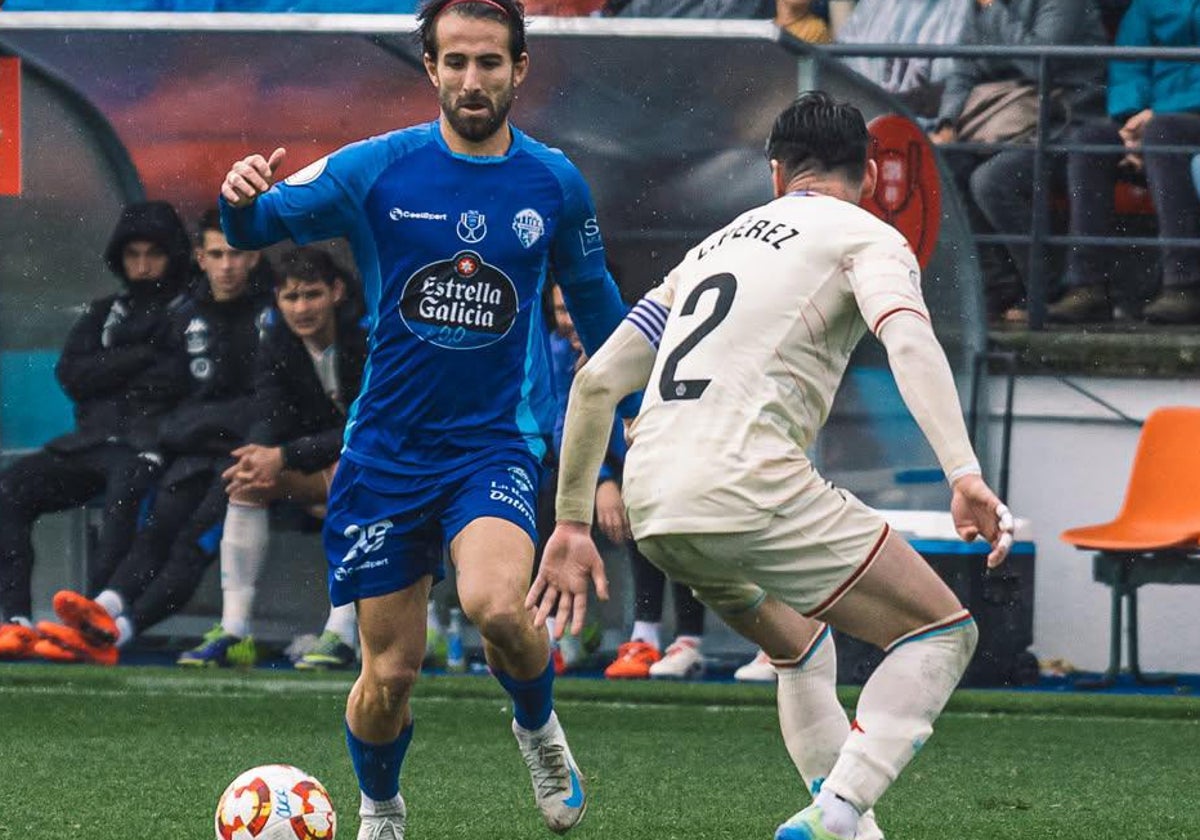 Ángel Sánchez, del Ourense CF, en el partido de Copa ante el Real Valladolid