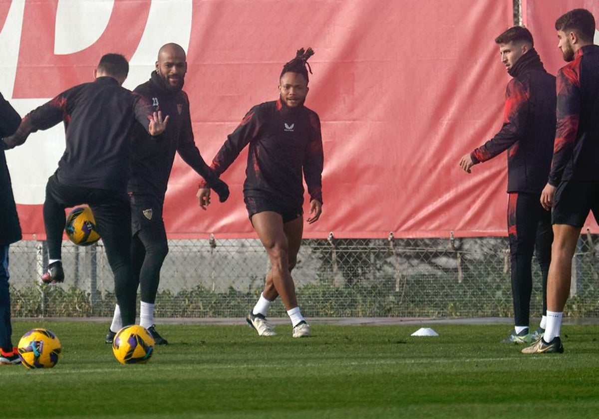 Ejuke, durante la sesión de entrenamiento de este jueves