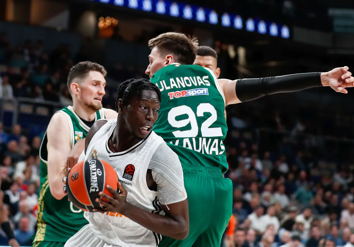 Ndiaye, defendido por Ulanovas