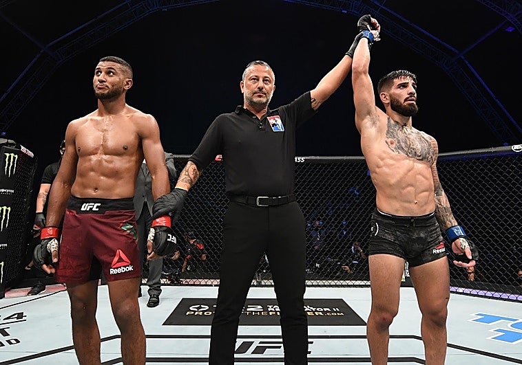 Topuria Destrozando Al Rival El primer rival de Ilia Topuria en la UFC: «Después de nuestra pelea se ...