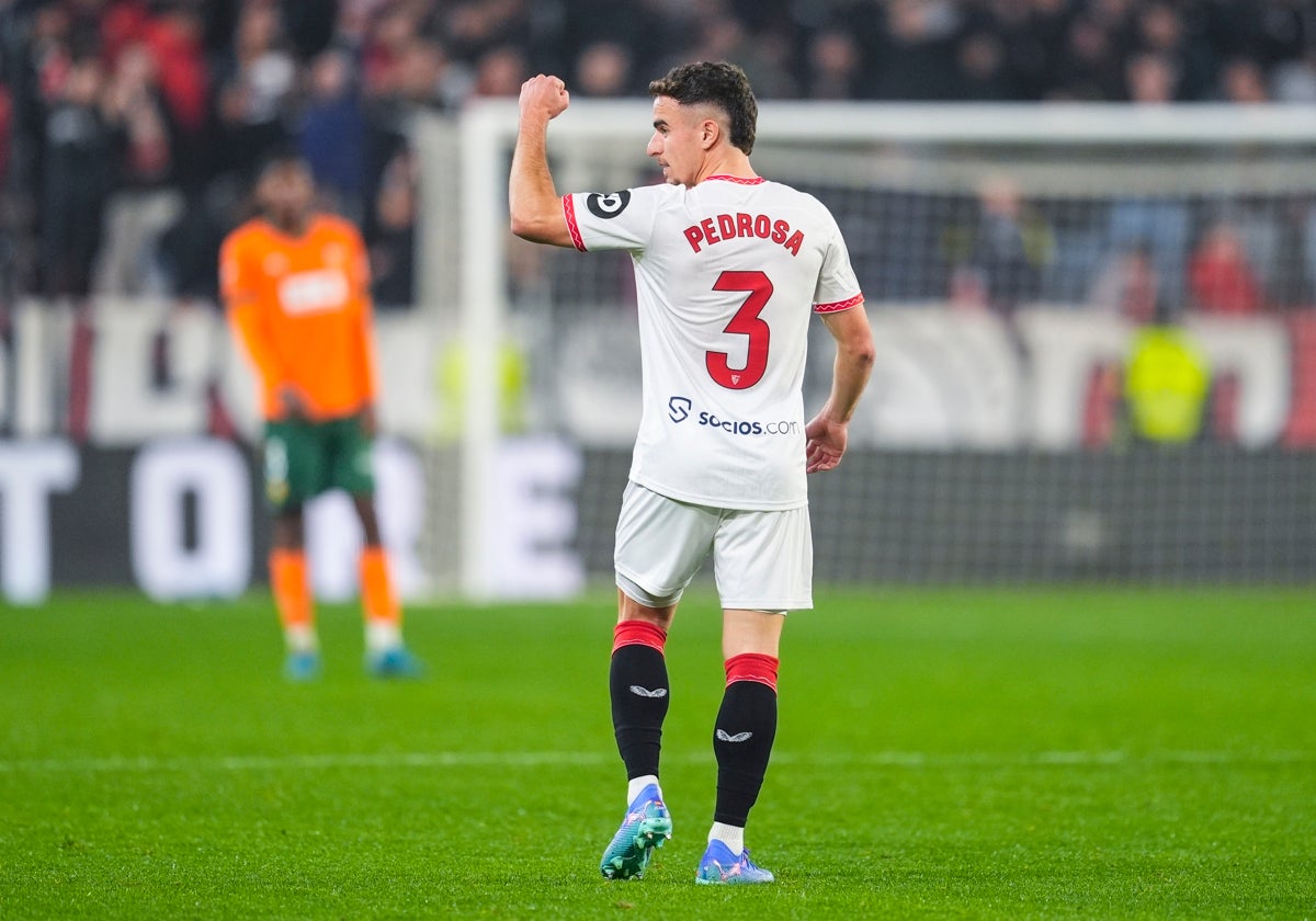 Pedrosa celebra su tanto al Valencia CF