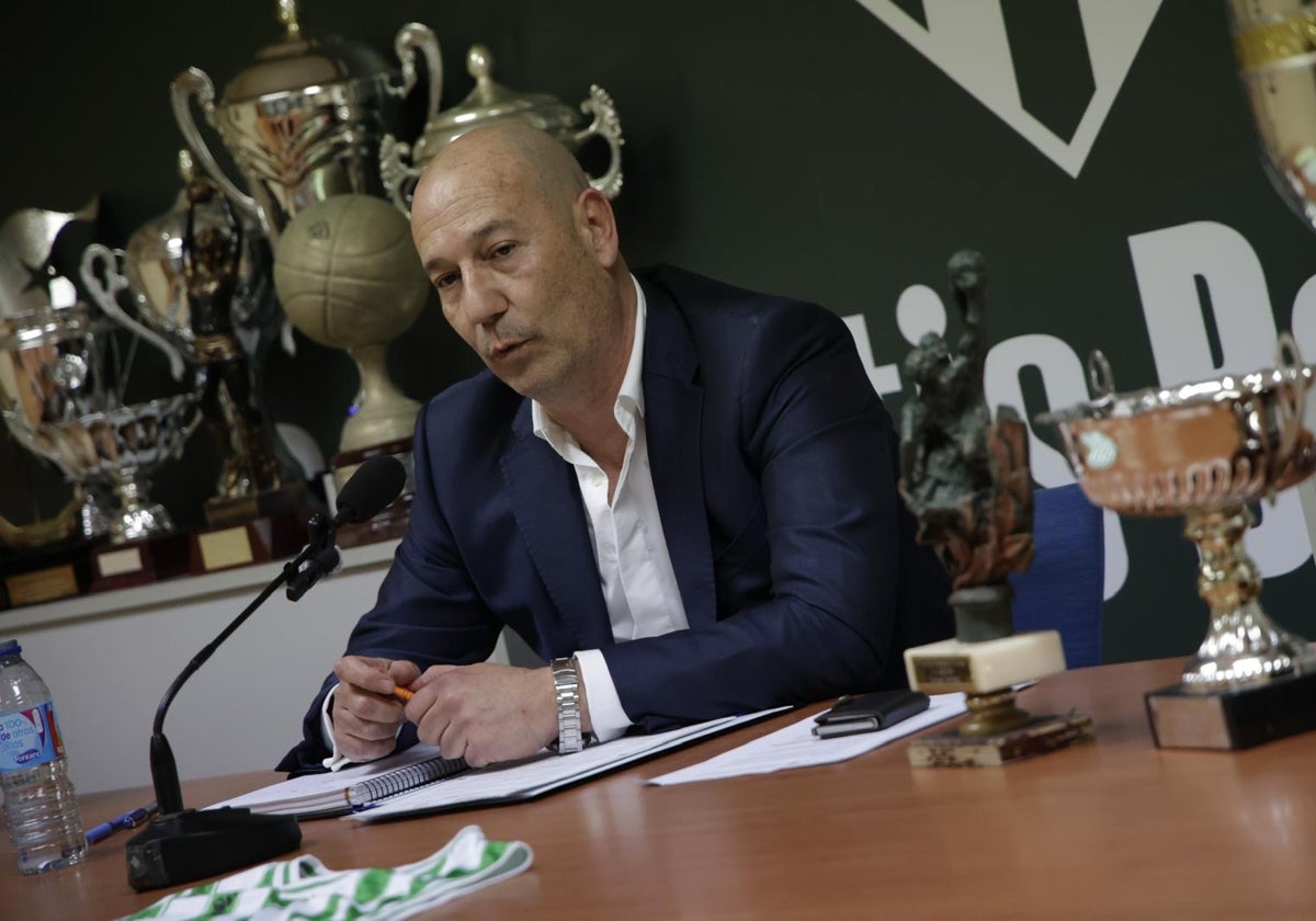 Pedro Fernández, en la rueda de prensa ofrecida este lunes en el pabellón San Pablo