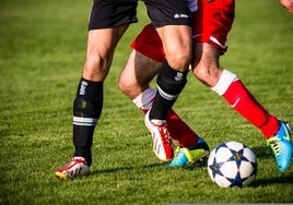 Un club de fútbol de Primera División busca futbolistas profesionales: la oferta caduca el 3 de febrero