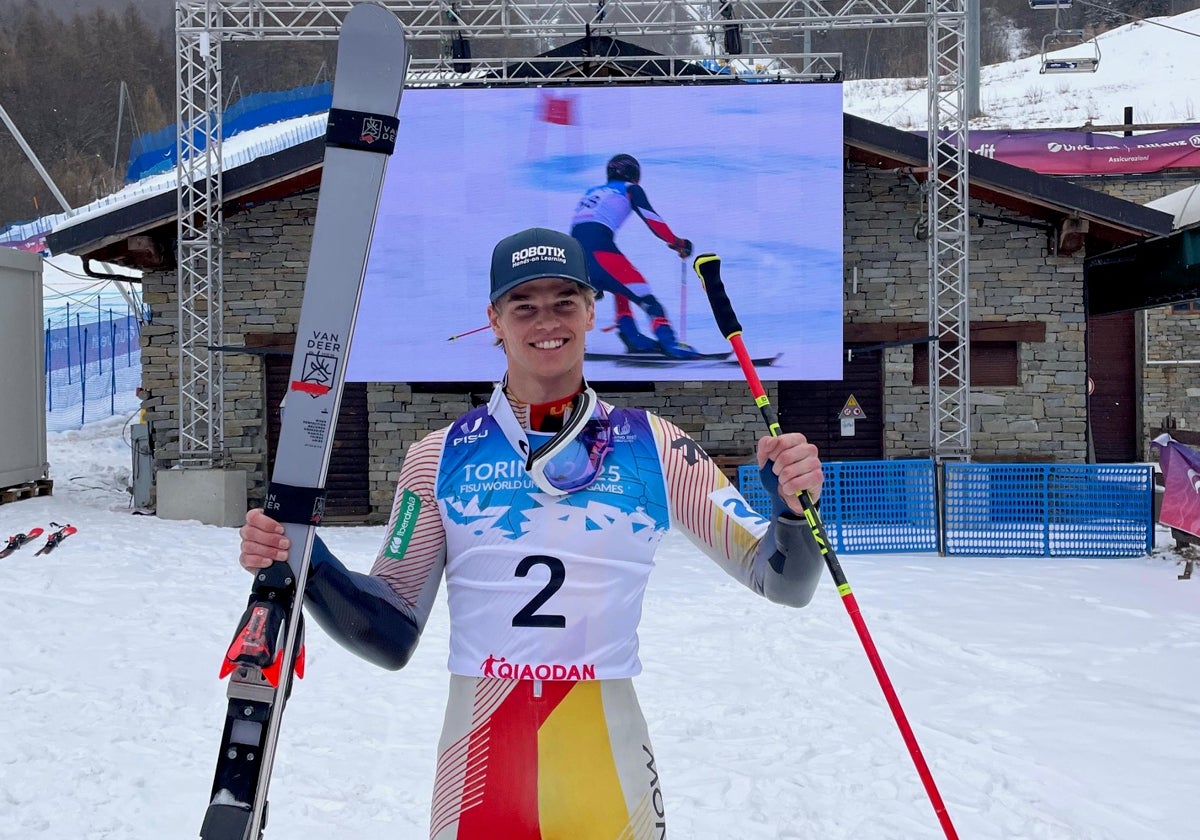 Aleix Aubert, tras conquistar el oro en el gigante