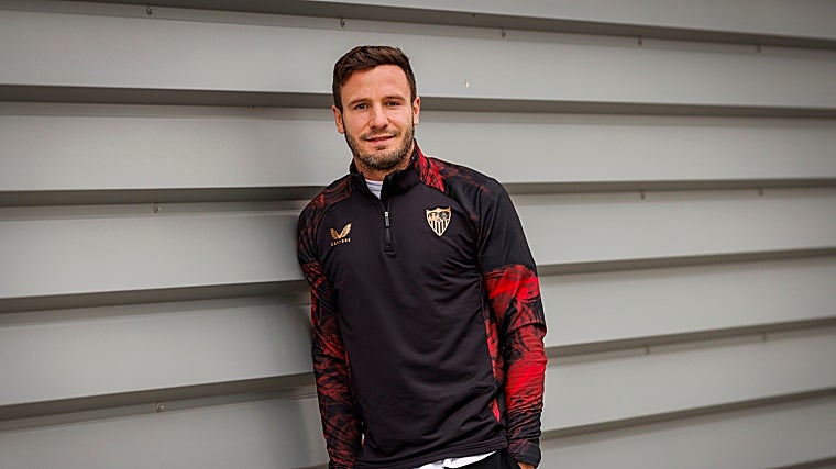 Saúl Ñíguez, en la ciudad deportiva del Sevilla
