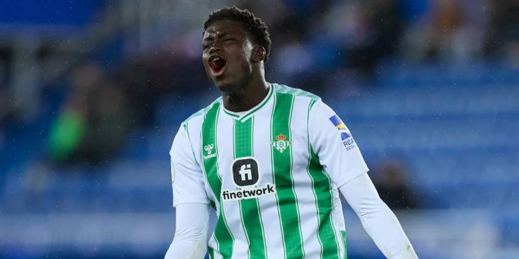 Mendy, más dentro que fuera del Betis pese al interés del Anderlecht