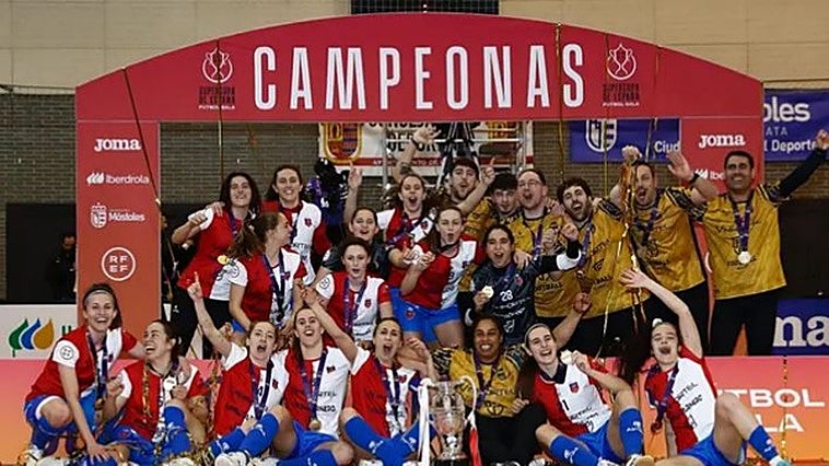 El Futsi Atlético Navalcarnero vuelve a levantar la Supercopa seis años después